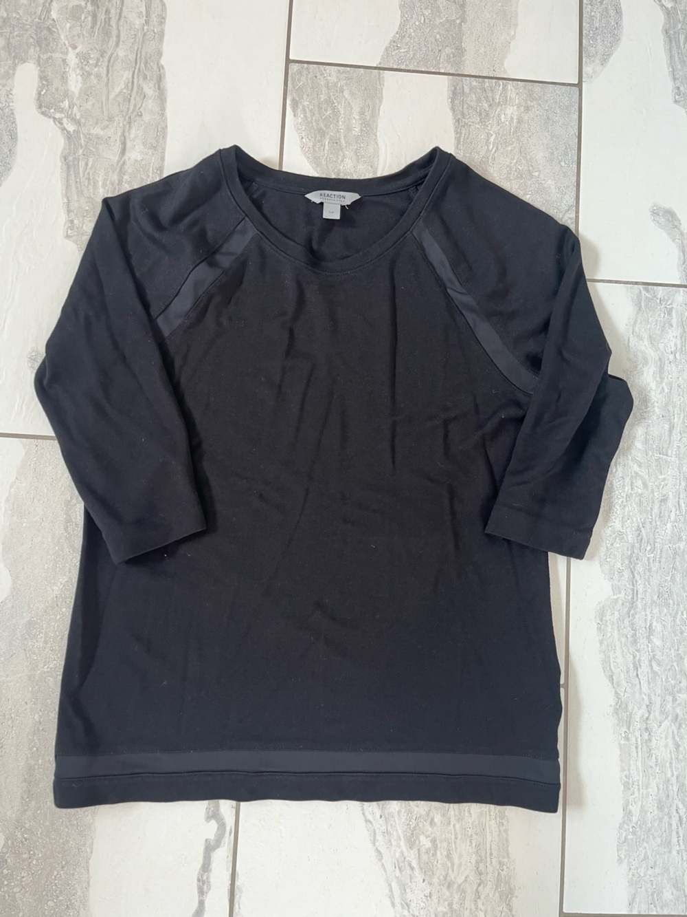 Kenneth Cole Reaction Black Short Sleeve Tee